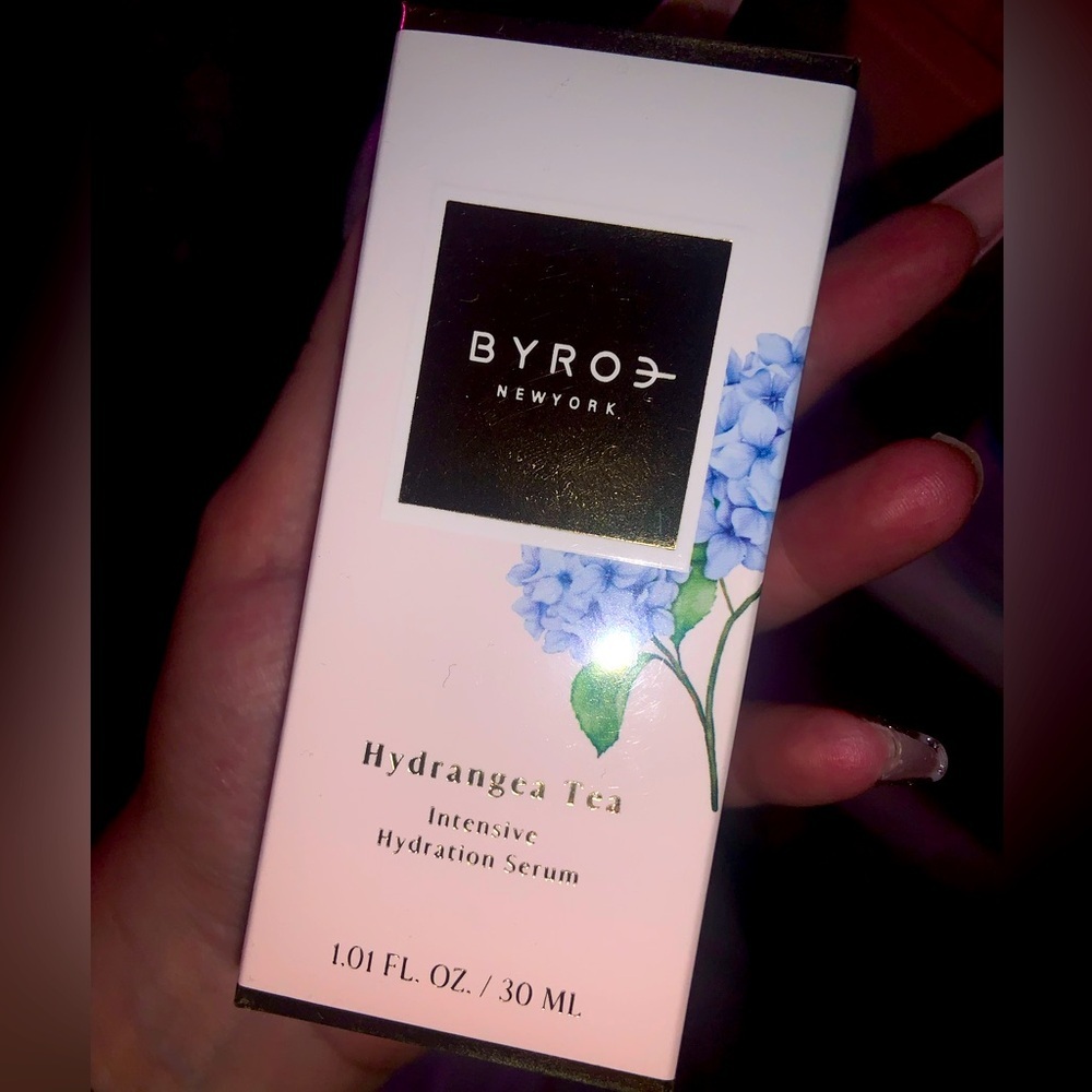 BYROE Hydrangea Tea Hydration Serum skincare classic beauty fall 58$